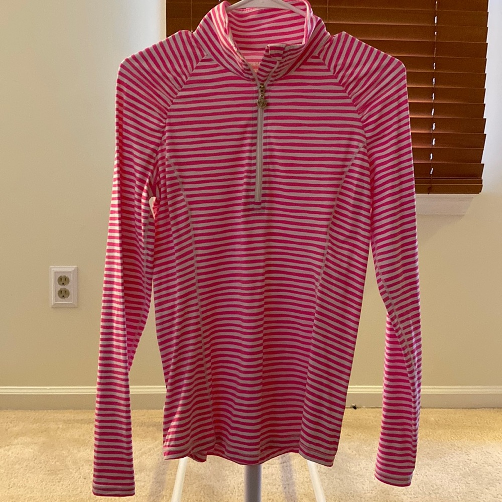 EUC Lilly Pulitzer Luxletic Justine Pullover in Cockatoo Pink Beach Happy Stripe